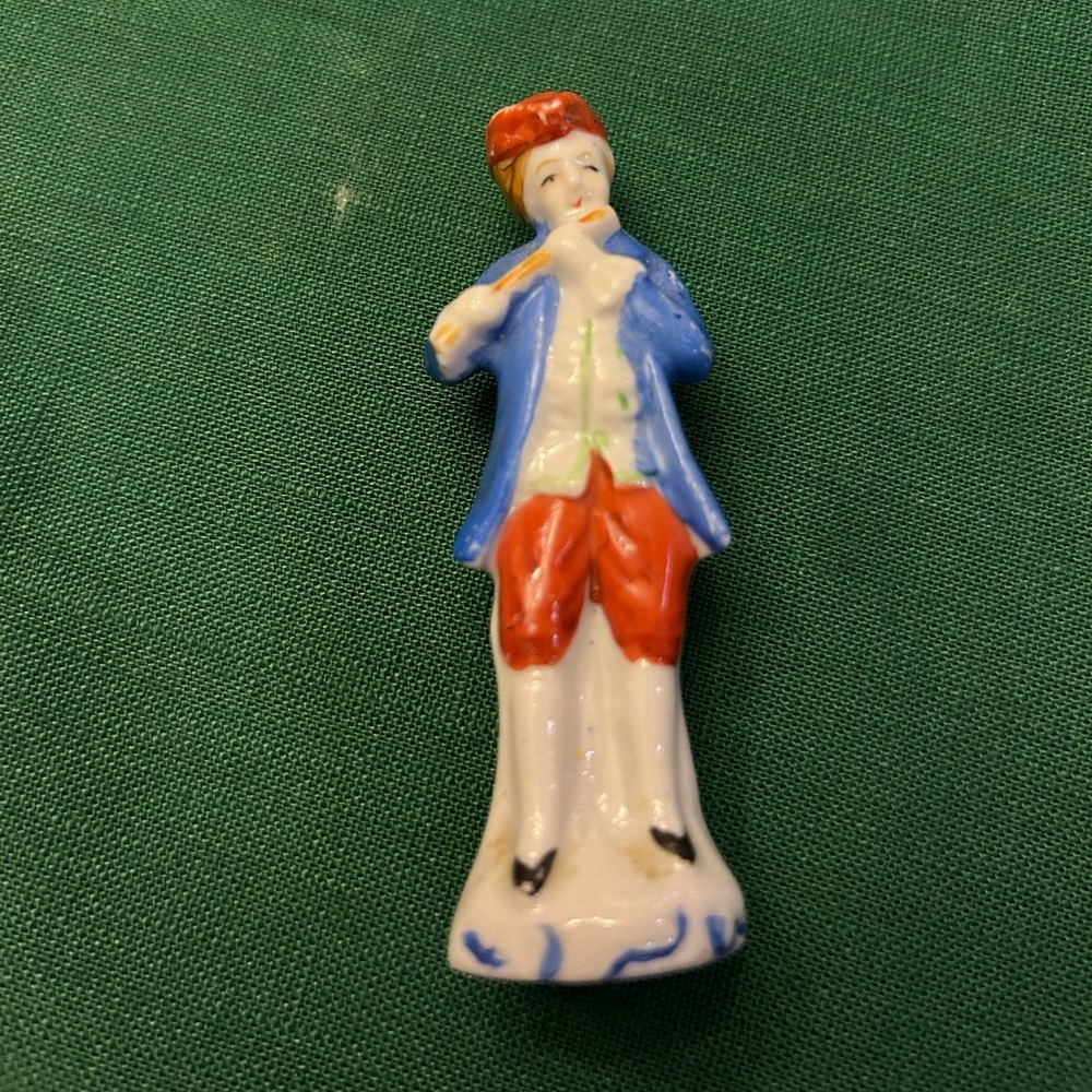 Occupied Japan, mini flute player figurine